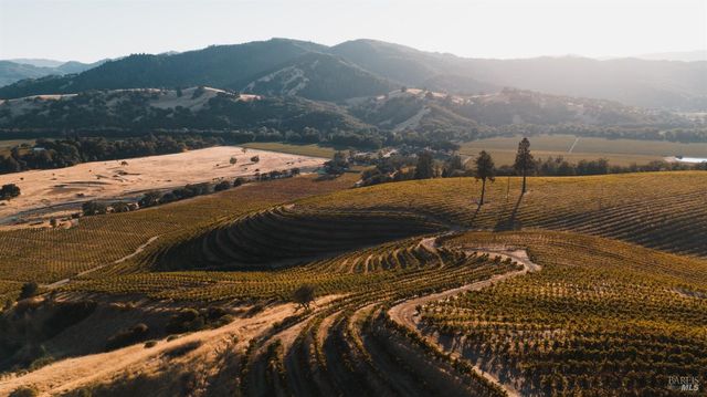 5700 Old River Rd, Ukiah, CA 95482