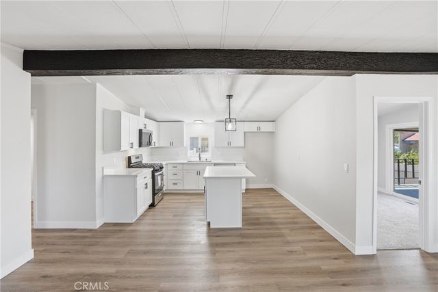 32551 Crescent Avenue, Lake Elsinore, CA 92530