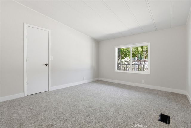32551 Crescent Avenue, Lake Elsinore, CA 92530