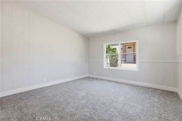 32551 Crescent Avenue, Lake Elsinore, CA 92530