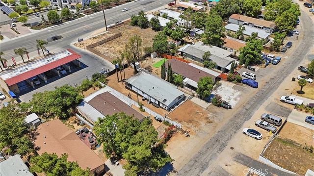 32551 Crescent Avenue, Lake Elsinore, CA 92530