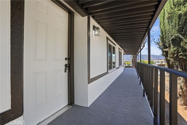 32551 Crescent Avenue, Lake Elsinore, CA 92530
