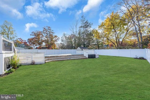 109 WOODRIDGE AVE, Toms River, NJ 08755