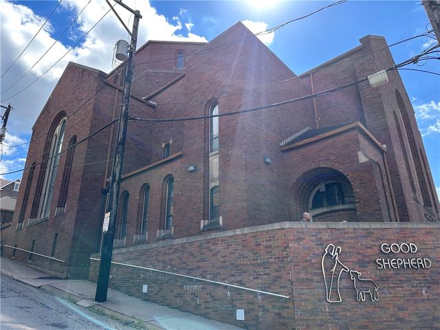 1101 Braddock Ave, Braddock, PA 15104