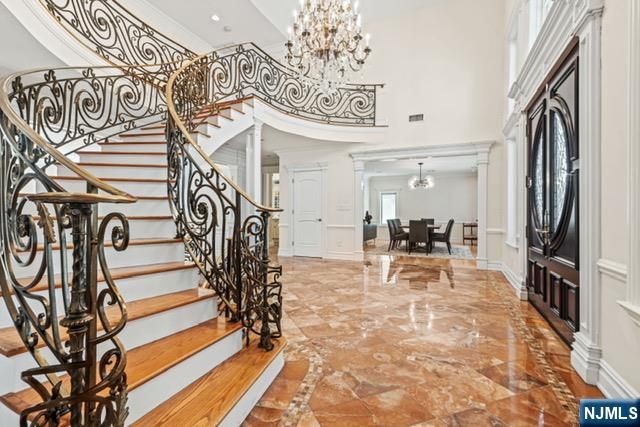512 Winterburn Grove, Cliffside Park, NJ 07010