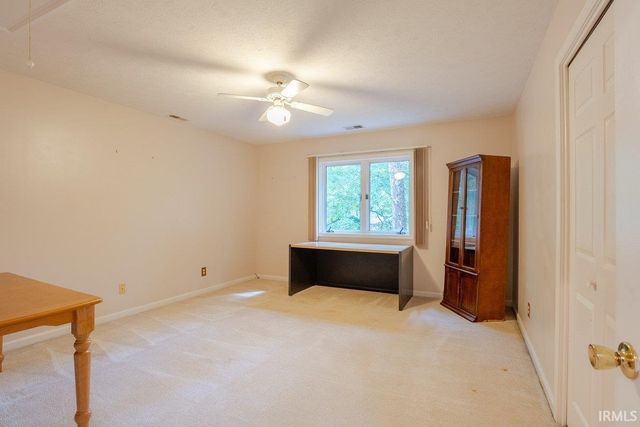 1300 N Red Bank Road, Evansville, IN 47720