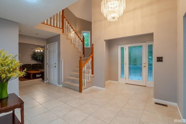 1300 N Red Bank Road, Evansville, IN 47720