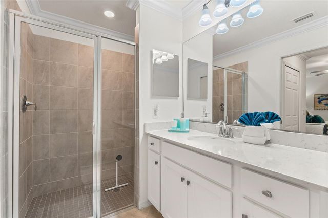 17724 GAWTHROP DRIVE 103, Bradenton, FL 34211