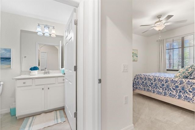 17724 GAWTHROP DRIVE 103, Bradenton, FL 34211