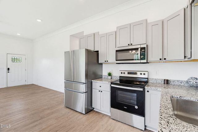 413 Bradley Street, Burlington, NC 27215