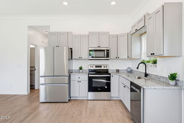 413 Bradley Street, Burlington, NC 27215