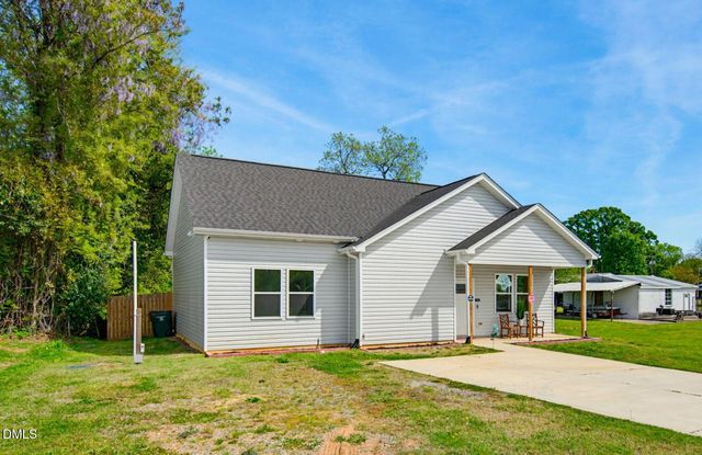 413 Bradley Street, Burlington, NC 27215