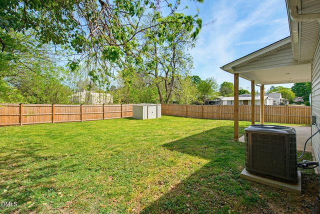 413 Bradley Street, Burlington, NC 27215