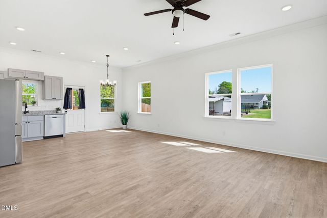 413 Bradley Street, Burlington, NC 27215