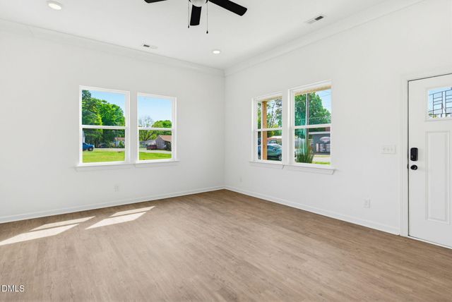 413 Bradley Street, Burlington, NC 27215