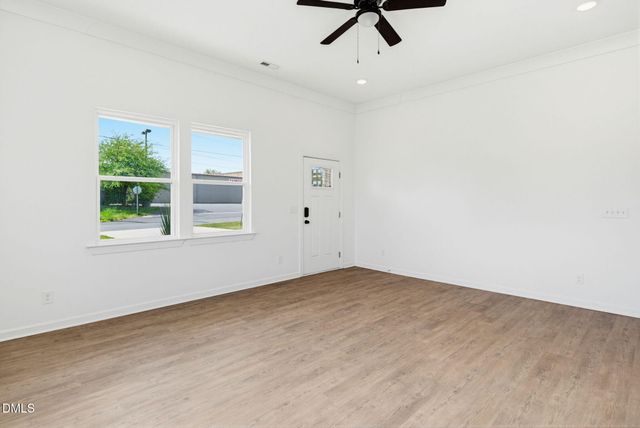 413 Bradley Street, Burlington, NC 27215