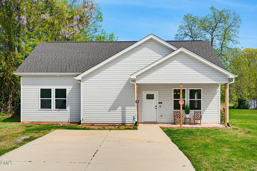413 Bradley Street, Burlington, NC 27215