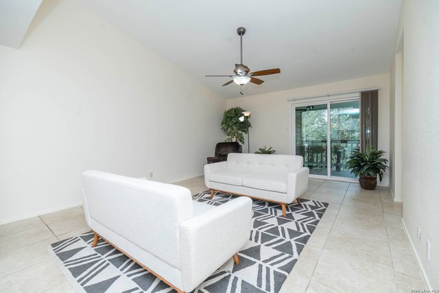 13018 Heimer Rd Apt 917, San Antonio, TX 78216