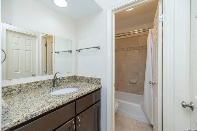 13018 Heimer Rd Apt 917, San Antonio, TX 78216