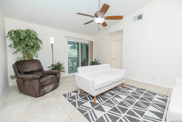 13018 Heimer Rd Apt 917, San Antonio, TX 78216