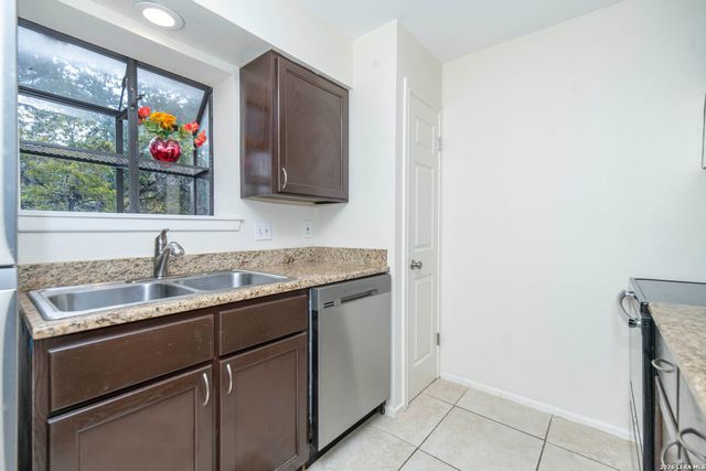 13018 Heimer Rd Apt 917, San Antonio, TX 78216