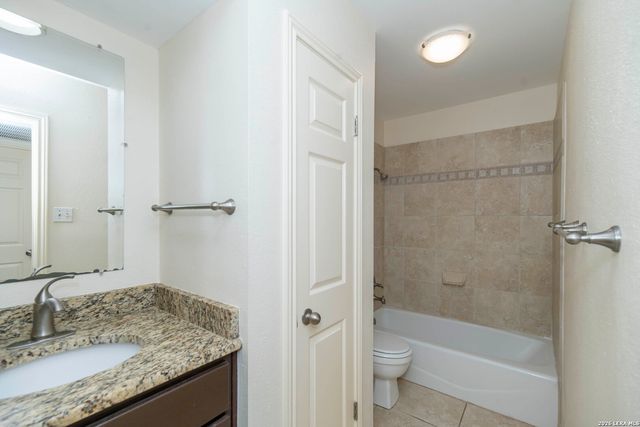 13018 Heimer Rd Apt 917, San Antonio, TX 78216