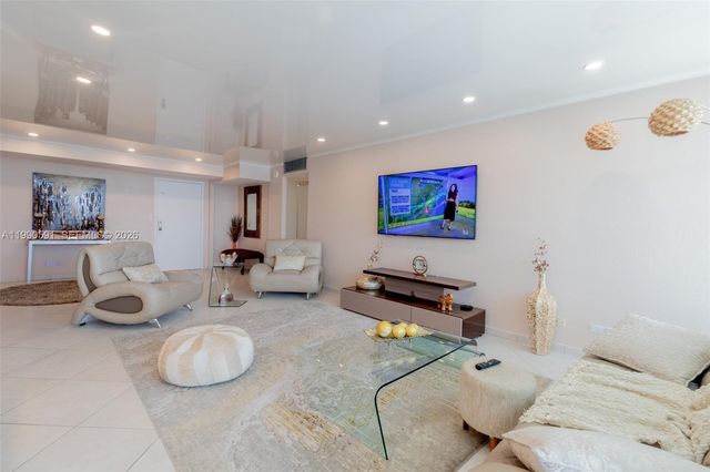 301 174 2417, Sunny Isles Beach, FL 33160