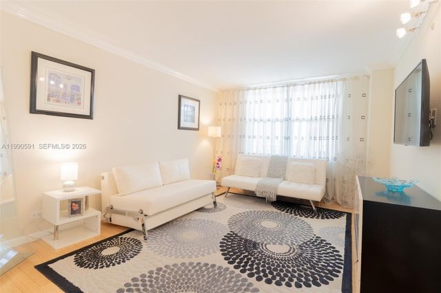 301 174 2417, Sunny Isles Beach, FL 33160