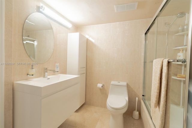 301 174 2417, Sunny Isles Beach, FL 33160