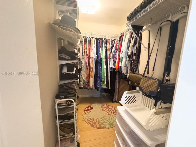 301 174 2417, Sunny Isles Beach, FL 33160