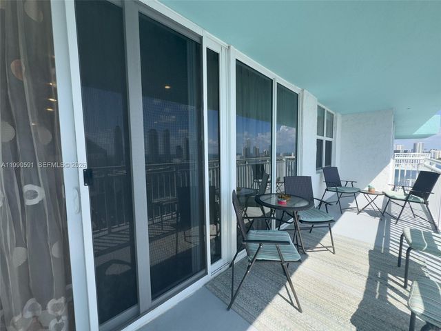 301 174 2417, Sunny Isles Beach, FL 33160