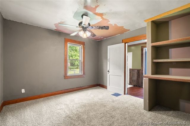 4533 State Rd 64, Taswell, IN 47175