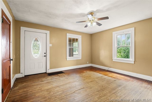 4533 State Rd 64, Taswell, IN 47175