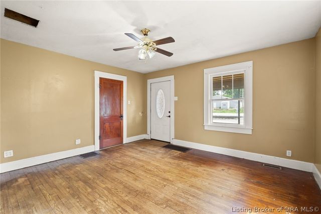 4533 State Rd 64, Taswell, IN 47175
