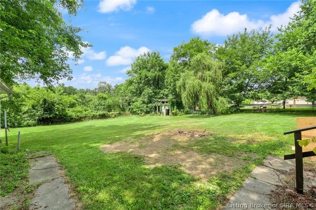4533 State Rd 64, Taswell, IN 47175