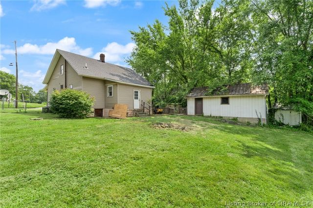 4533 State Rd 64, Taswell, IN 47175