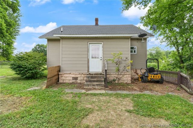 4533 State Rd 64, Taswell, IN 47175