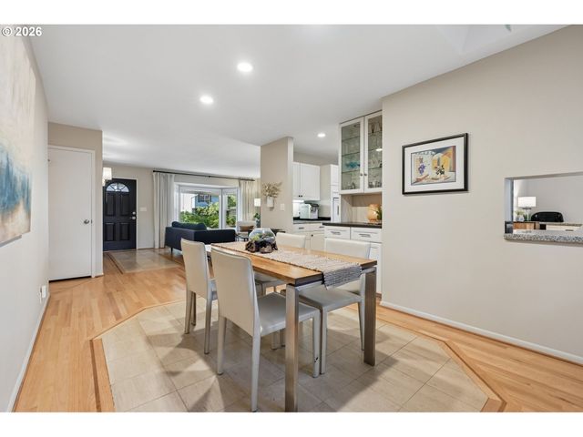 11255 Sw TIMBERLINE Dr, Beaverton, OR 97008