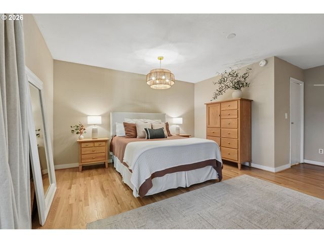 11255 Sw TIMBERLINE Dr, Beaverton, OR 97008