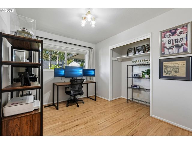 11255 Sw TIMBERLINE Dr, Beaverton, OR 97008