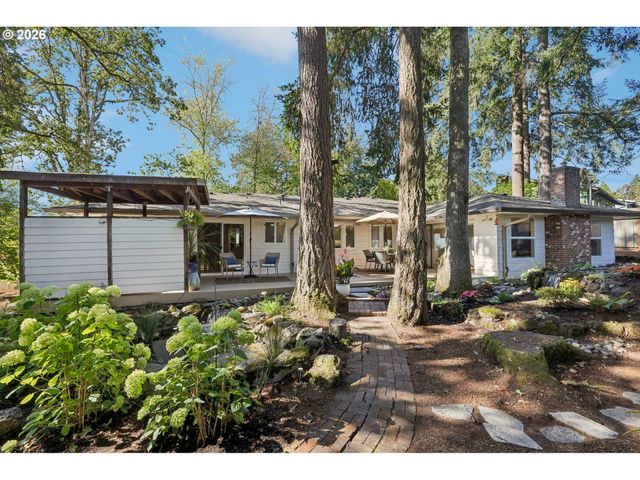 11255 Sw TIMBERLINE Dr, Beaverton, OR 97008