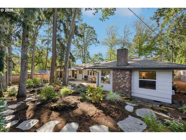11255 Sw TIMBERLINE Dr, Beaverton, OR 97008