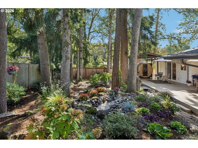 11255 Sw TIMBERLINE Dr, Beaverton, OR 97008