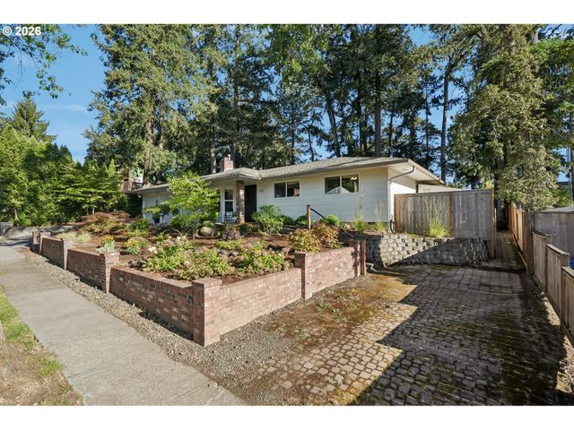 11255 Sw TIMBERLINE Dr, Beaverton, OR 97008