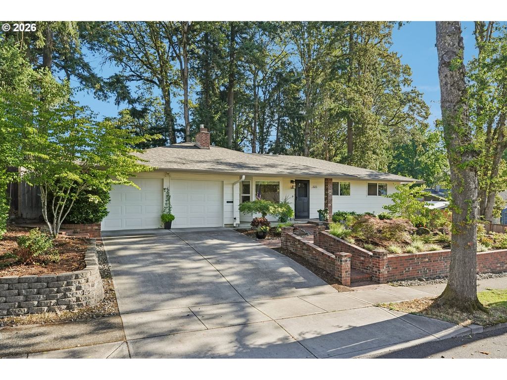 11255 Sw TIMBERLINE Dr, Beaverton, OR 97008