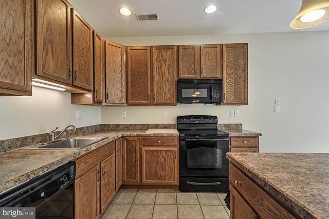 78 LARKSPUR LN, Smyrna, DE 19977