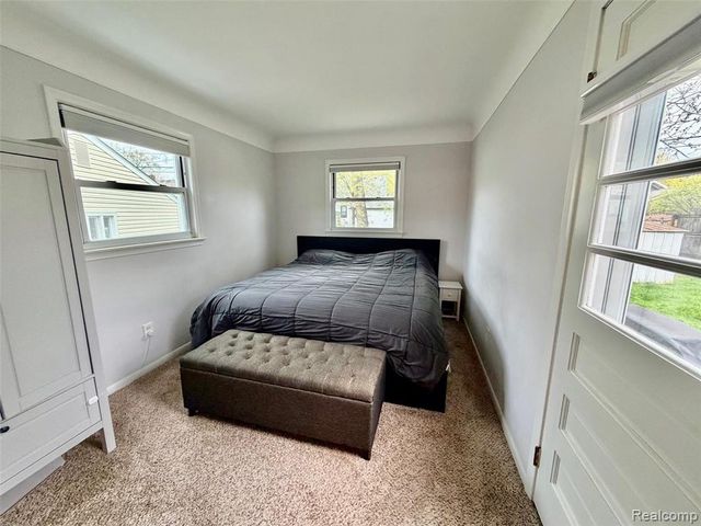 579 Lerner Avenue, Commerce Twp, MI 48017