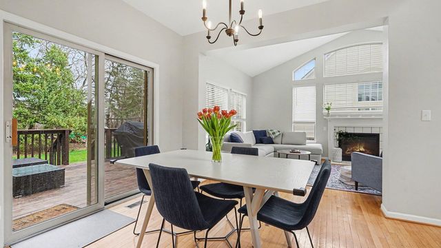 5692 Versailles Avenue, Ann Arbor, MI 48103