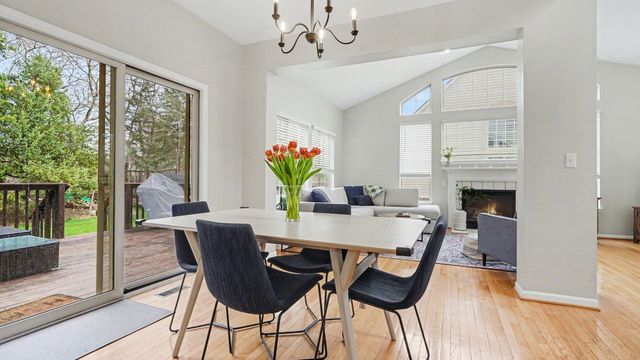 5692 Versailles Avenue, Ann Arbor, MI 48103