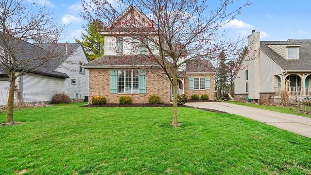 5692 Versailles Avenue, Ann Arbor, MI 48103